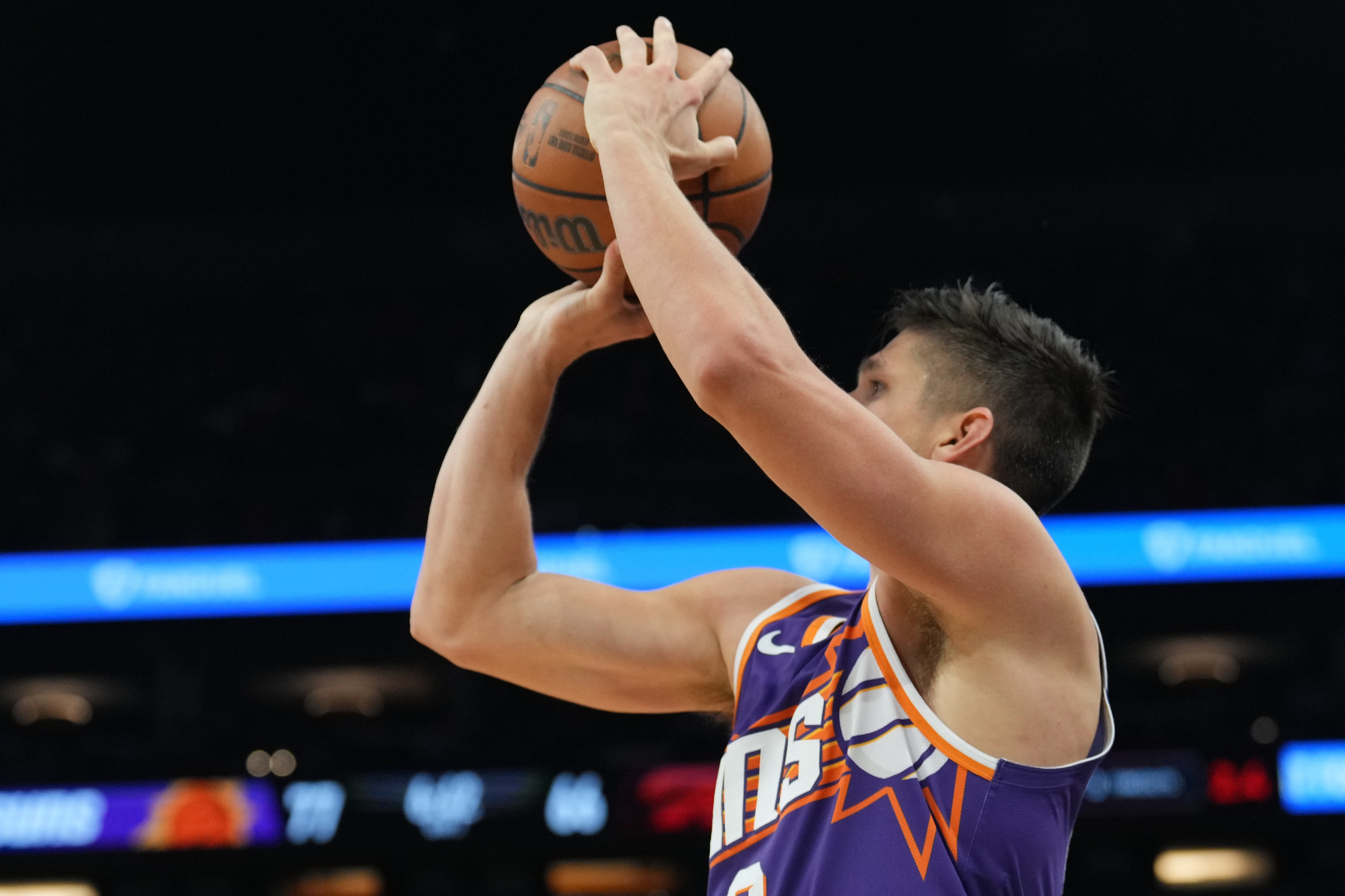 25中11砍33分！奥特：看到阿伦找到节奏感觉很棒 攻防影响很大